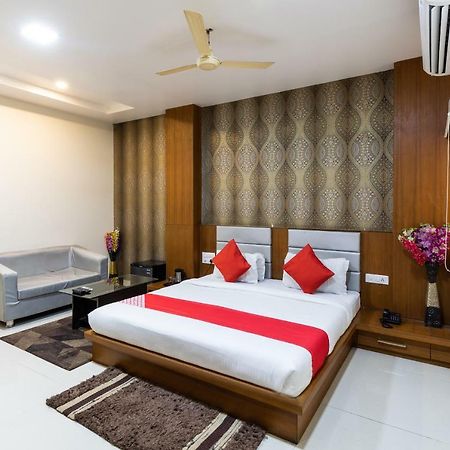 Oyo 41898 Balaji Palace Ratlām Esterno foto