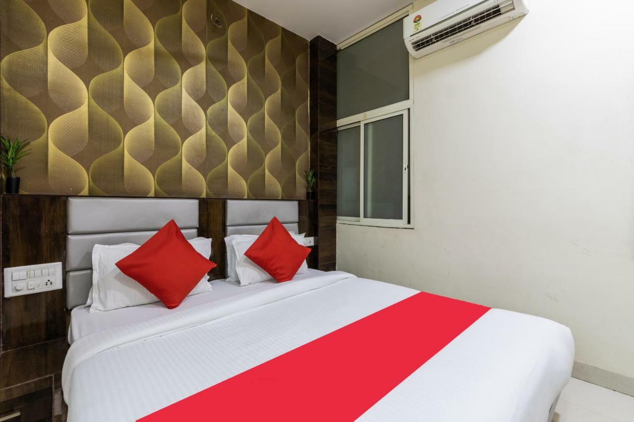 Oyo 41898 Balaji Palace Ratlām Esterno foto