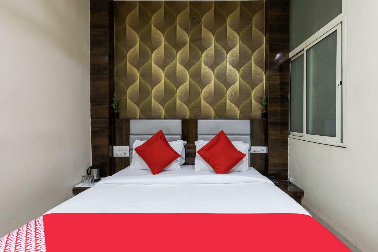 Oyo 41898 Balaji Palace Ratlām Esterno foto
